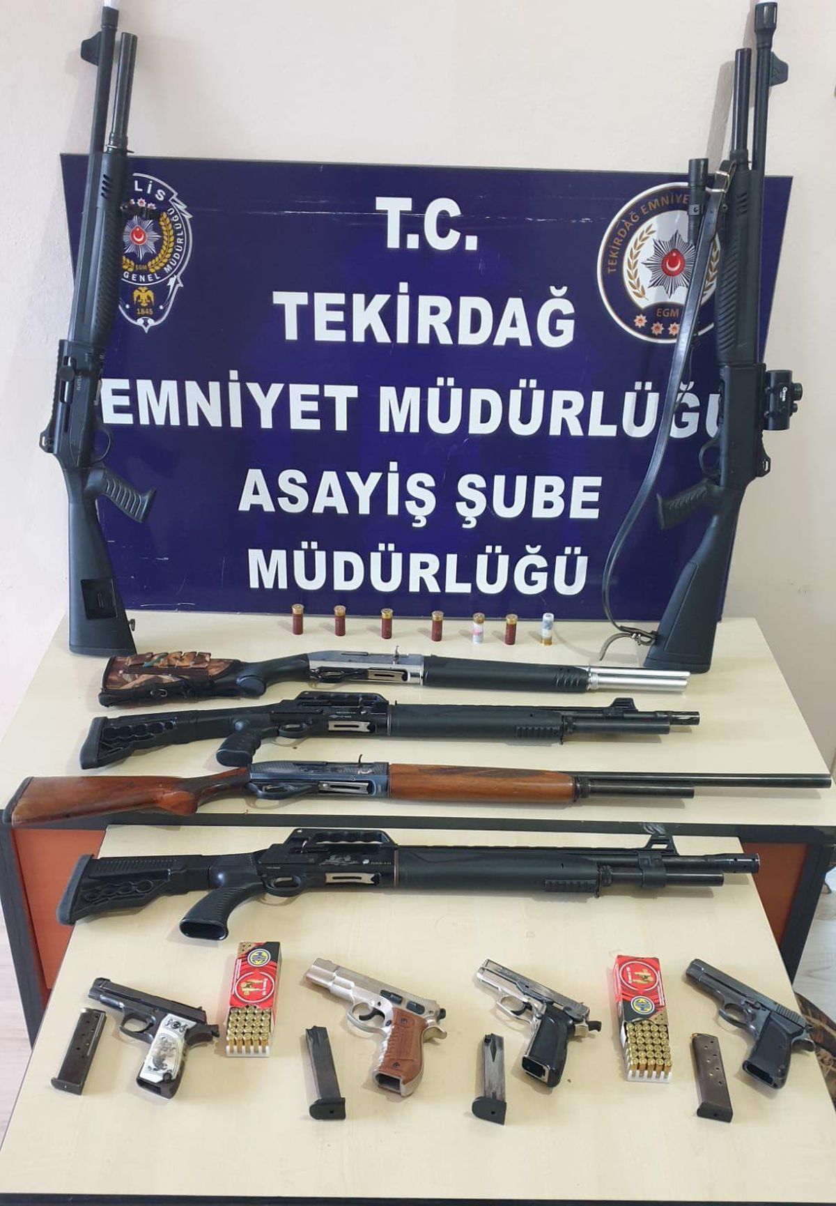 Tekirdağ\'da asayiş operasyonunda 10 şüpheli yakalandı