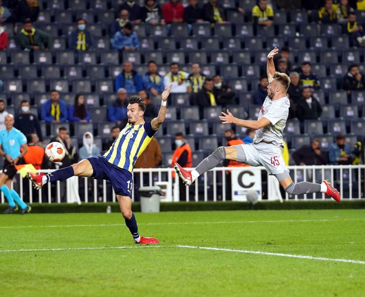 UEFA Avrupa Ligi: Fenerbahçe: 0 - Olympiakos: 3 (Maç sonucu)