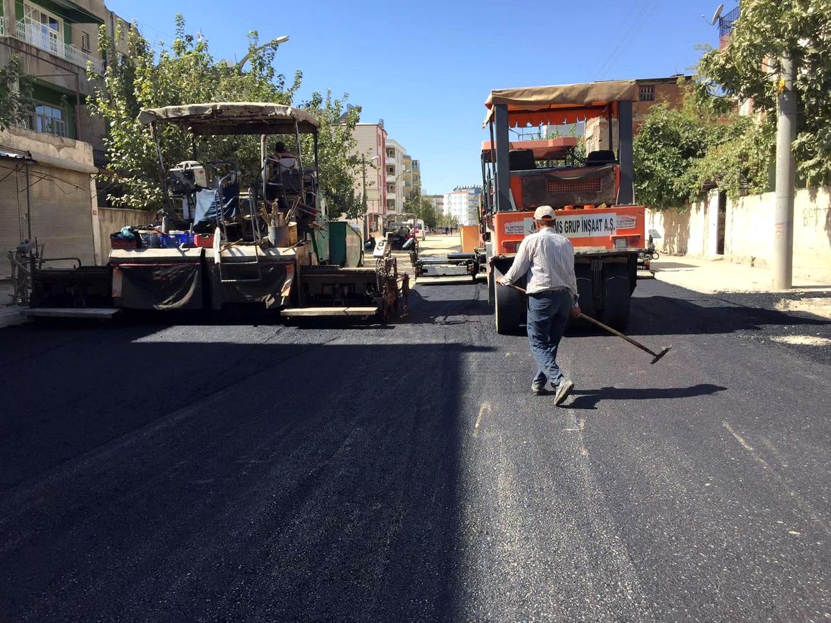 Yeşilyurt Caddesi asfaltlanıyor