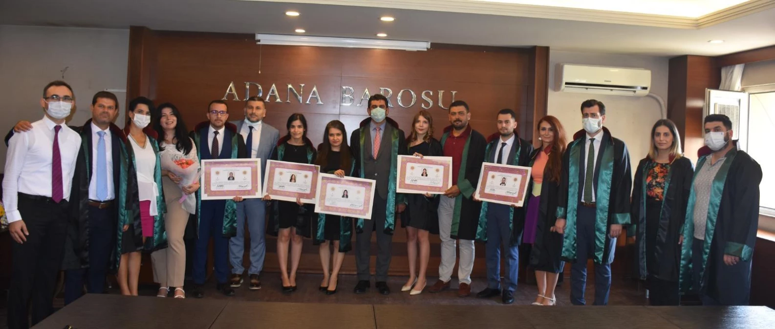 Adana Barosu\'na 5 yeni avukat katıldı