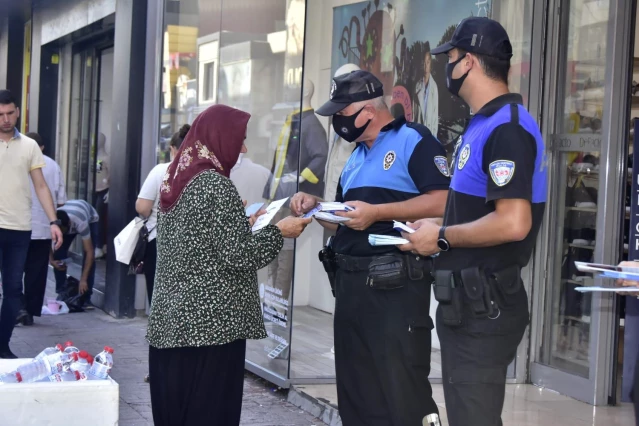 Adana'da polis esnaf ve vatandaşları dolandırıcılık ile hırsızlığa karşı uyardı