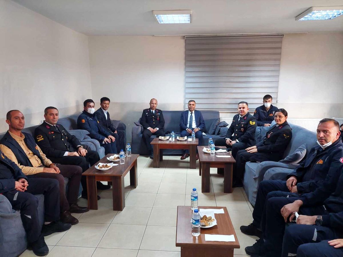 Son dakika haber! Aksaray jandarması itfaiye teşkilatının haftasını kutladı