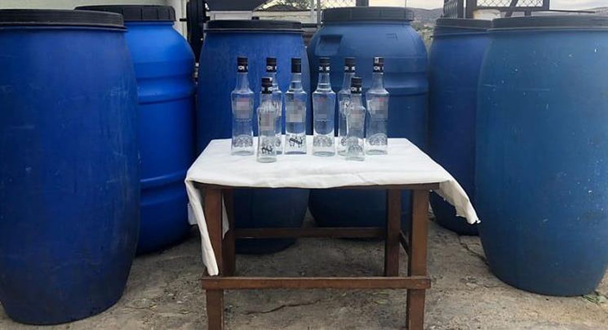 Balıkesir\'de sahte içki operasyonunda 3 kişi gözaltına alındı