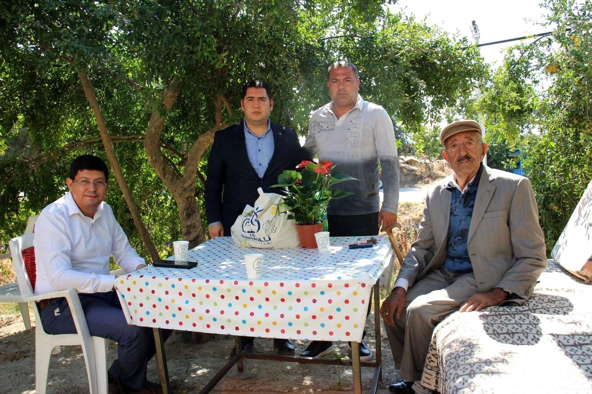 Başkan Özcan\'dan 96\'lık çınarı yalnız bırakmadı