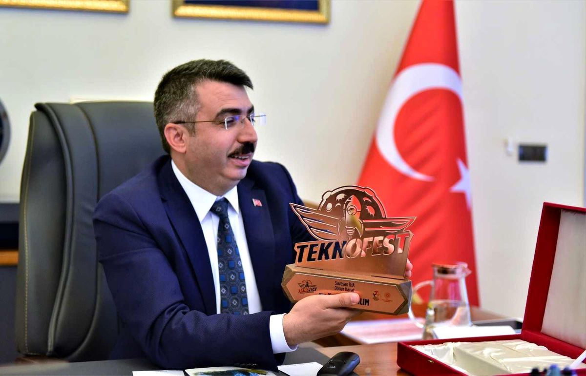 Başkan Yılmaz şampiyonları ağırladı