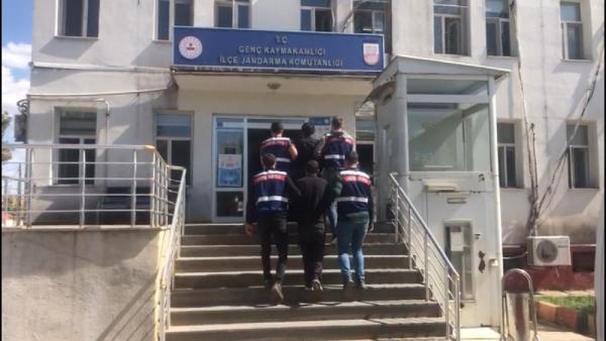 Bingöl\'de PKK/KCK suçundan aranan 2 kişi yakalandı