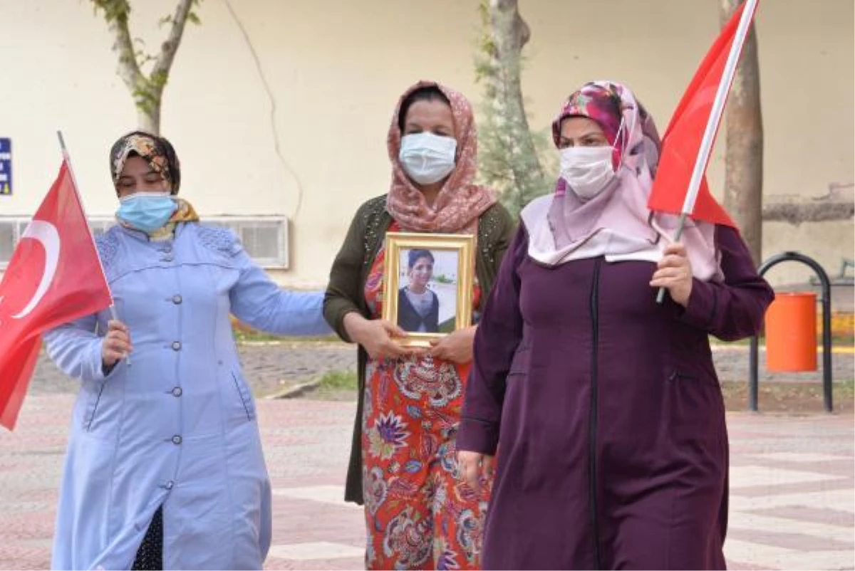 EVLAT NÖBETİNDEKİ BABADAN OĞLUNA: GEL, TESLİM OL