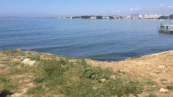Gayrimenkul zengini yaşlı eşini yatında öldürtüp, cansız bedenini de sandıkla deniz attırmış Gayrimenkul zengini yaşlı eşini yatında öldürtüp, cansız bedenini de sandıkla deniz attırmış