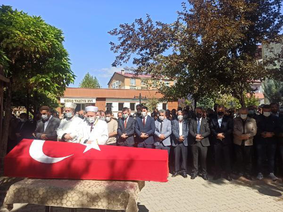 Gazi Eren, son yolculuğuna uğurlandı