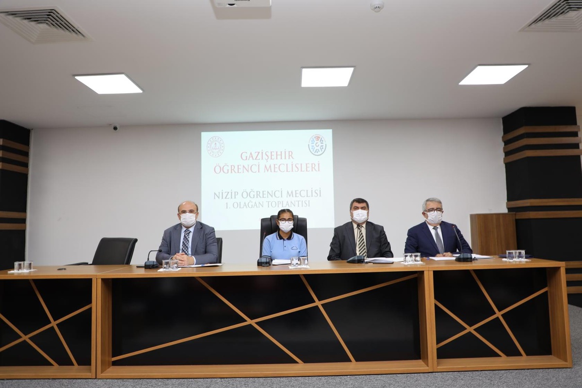 Gaziantep\'te "Nizip İlçe Öğrenci Meclisi" ilk oturumunu gerçekleştirdi