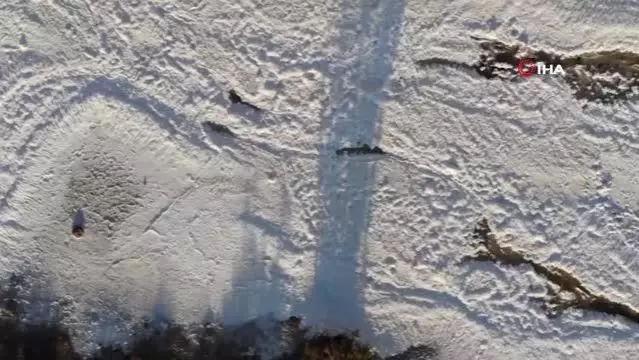 Günlük 200 bin litre çıkan, doğal kaynak suyudan elde edilen mineral deposu tuz, 5 bin yıldır kullanılıyor Günlük 200 bin litre çıkan, doğal kaynak suyudan elde edilen mineral deposu tuz, 5 bin yıldır kullanılıyor