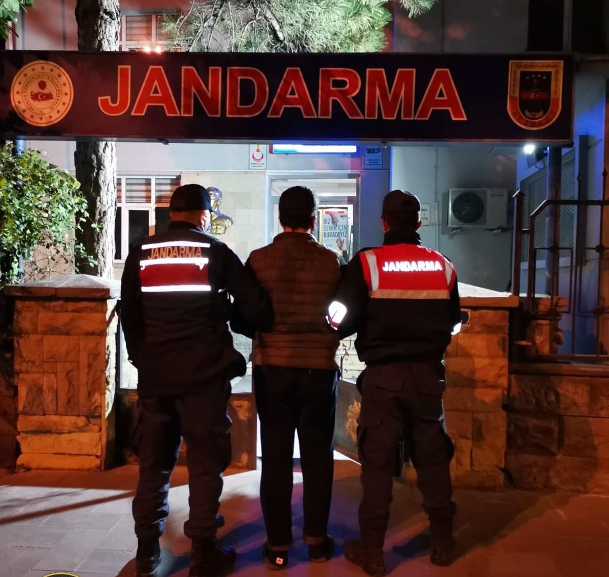 Jandarmadan DEAŞ operasyonu: 1 gözaltı