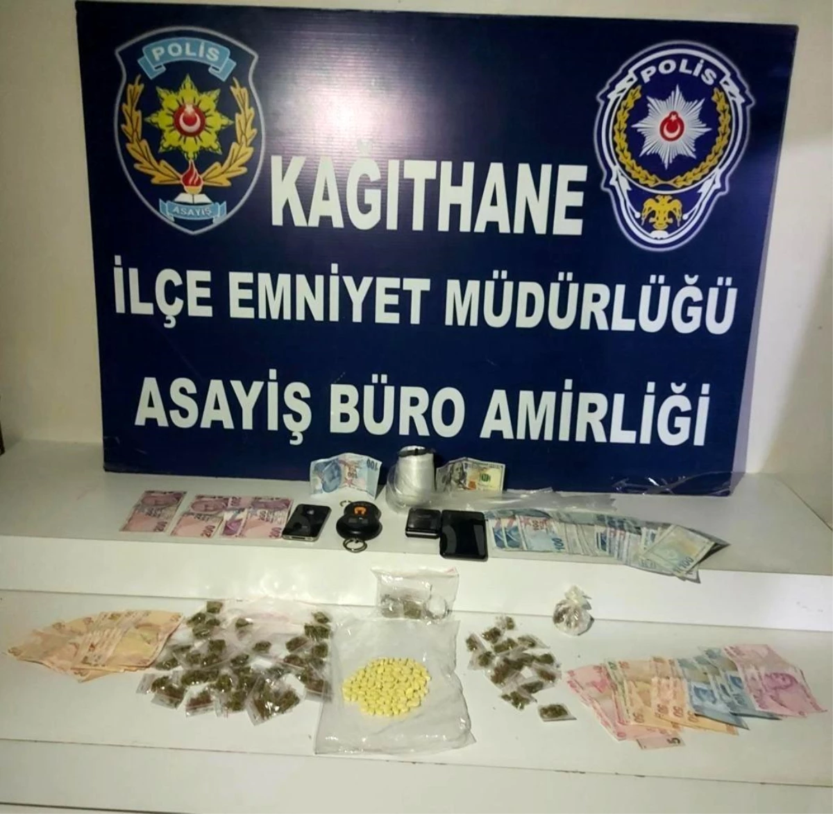 Kağıthane\'de uyuşturucu operasyonu: 4 gözaltı