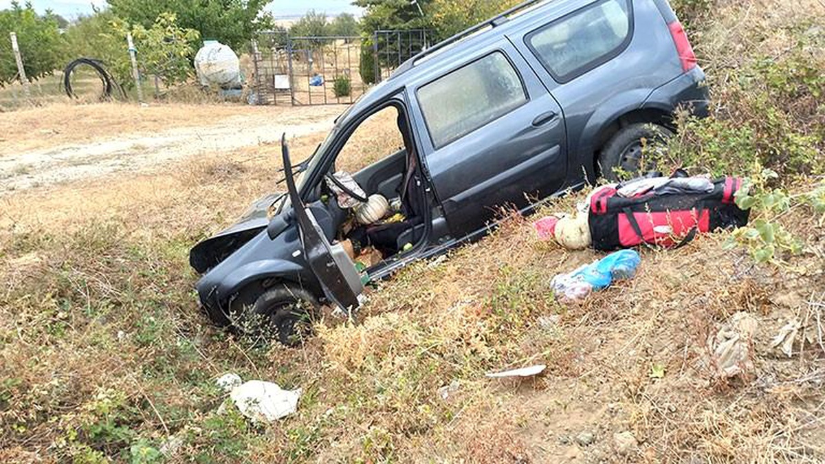 Kontrolden çıkan araç yol kenarına uçtu: 1 yaralı