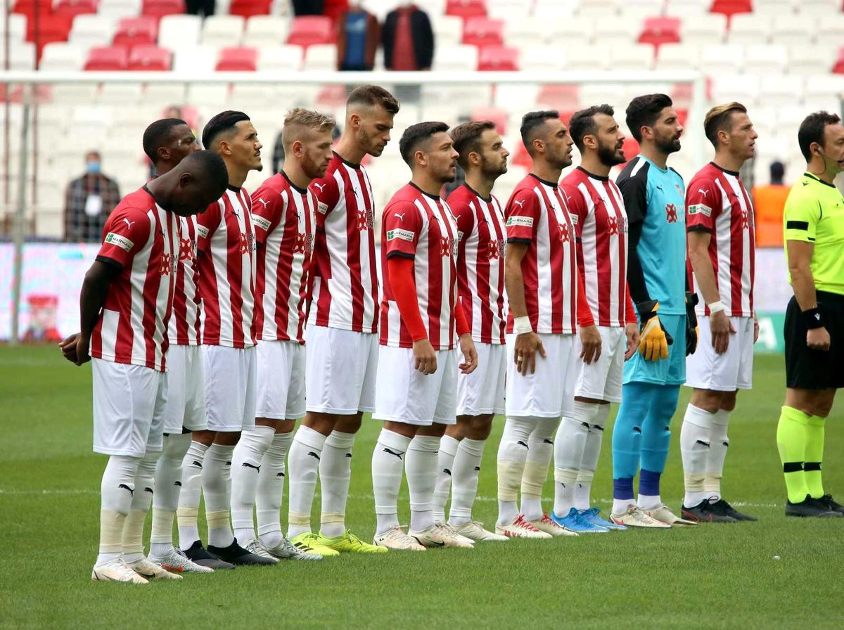 Sivasspor\'da, zorlu Beşiktaş maçı öncesi 2 eksik