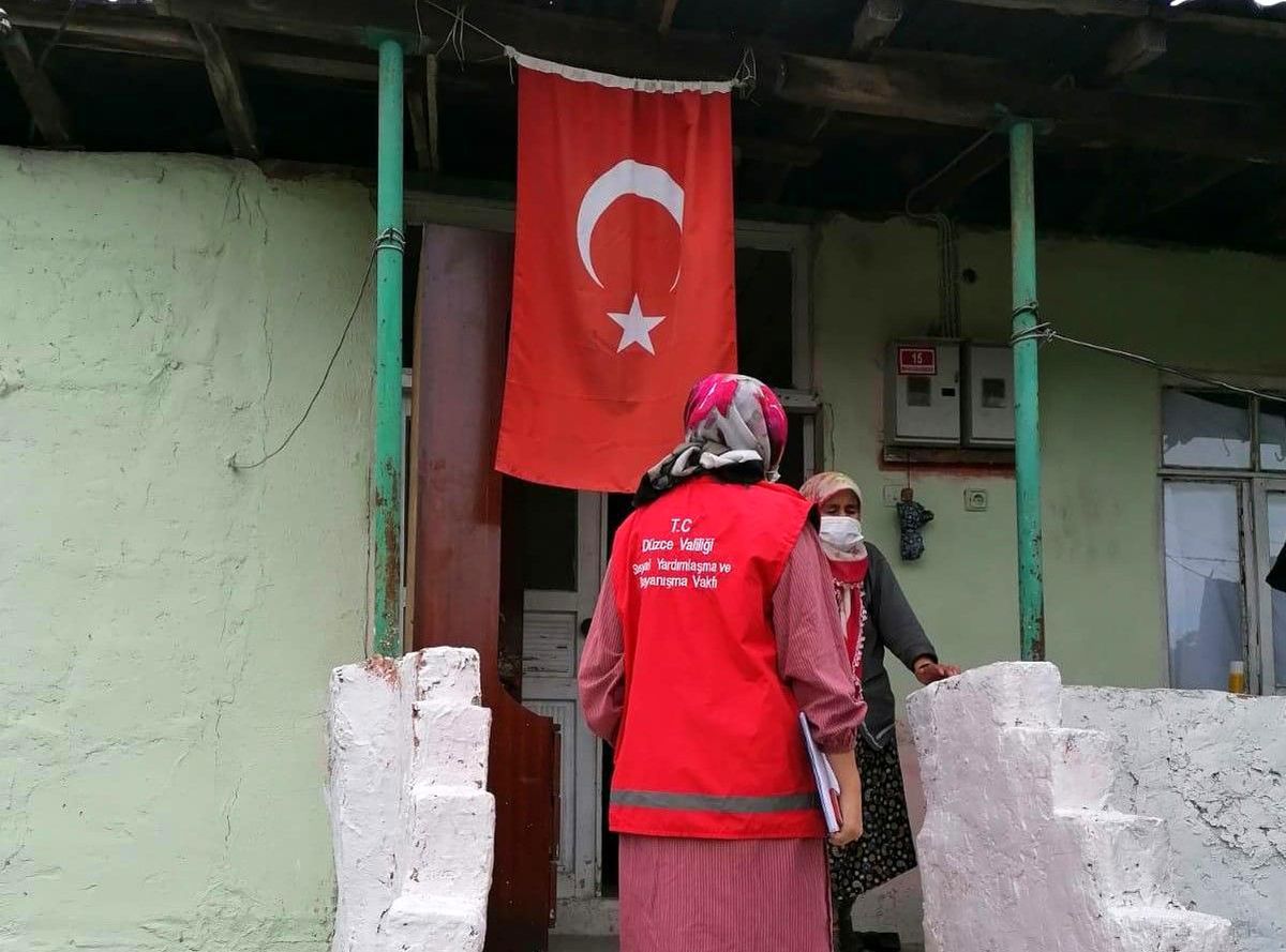 Vefa ekiplerinin ziyaretleri sürüyor