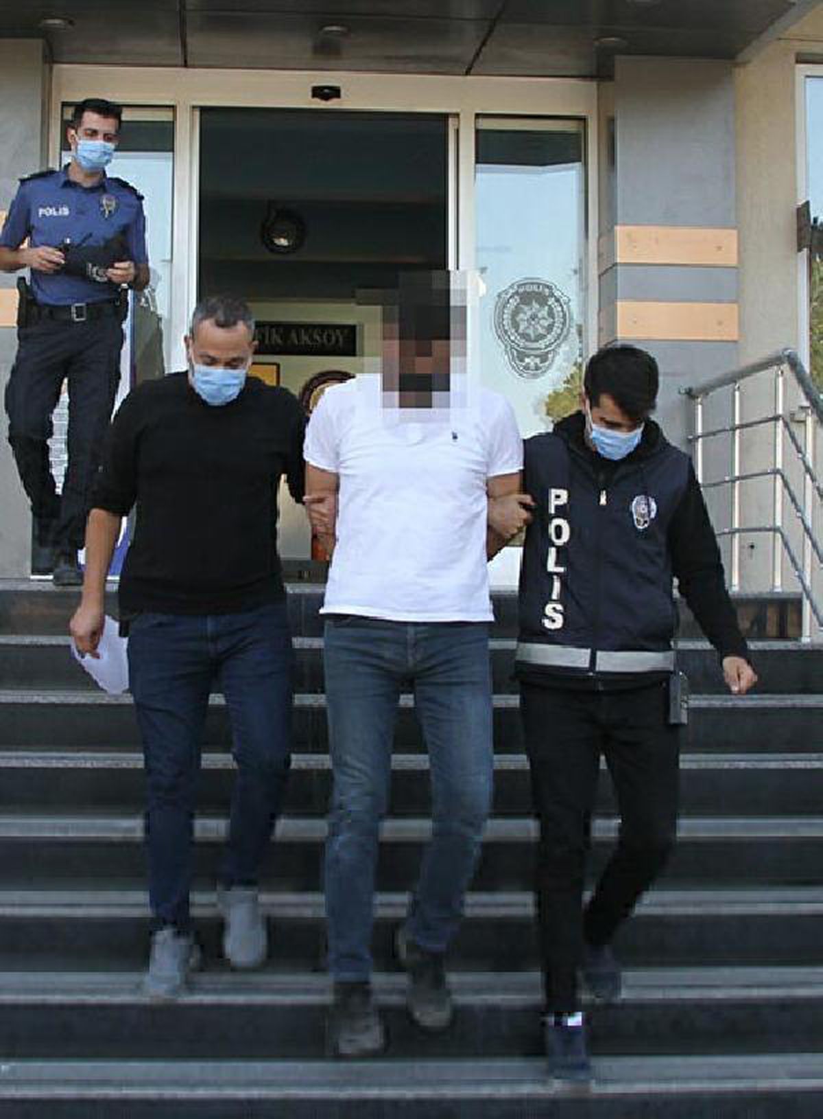 Aranan FETÖ şüphelisi, Manisa\'da yakalandı
