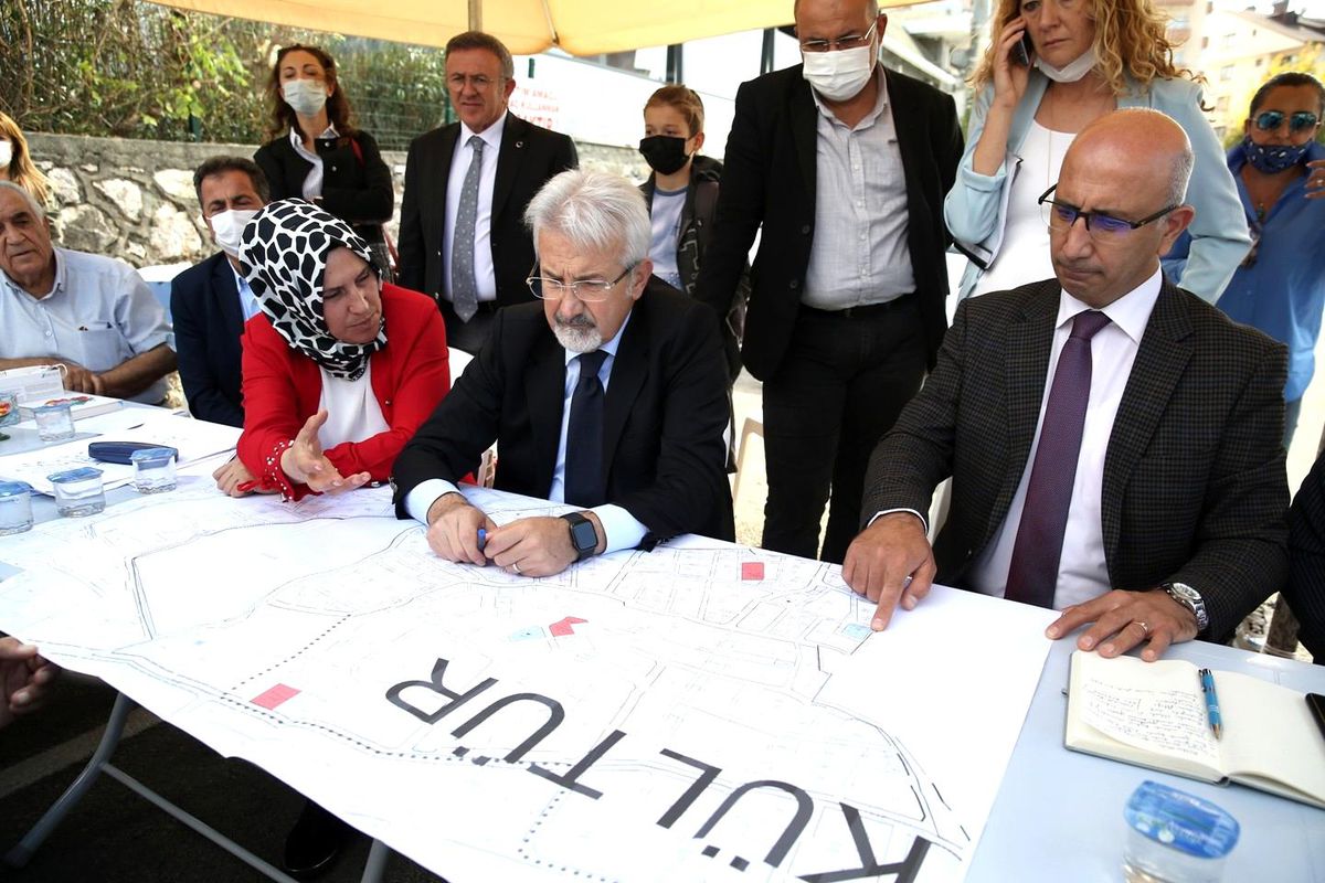 Başkan Erdem sahada