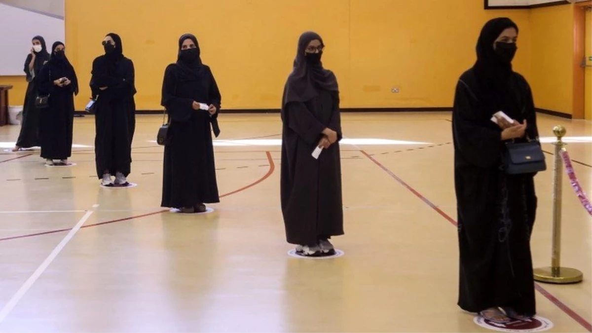 Katarlılar, Şura Konseyi seçimleri için ilk kez sandık başına gitti