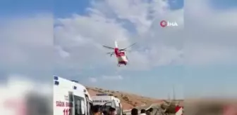 Kaza yapan sürücü için ambulans helikopter kara yoluna indi