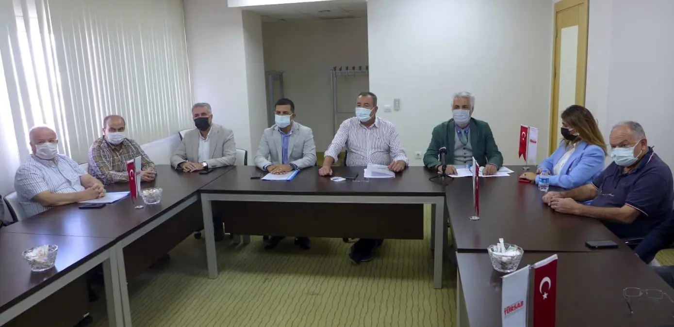 Kuşadası Efes Kongre Merkezi\'nin geleceği KUTO\'da konuşuldu