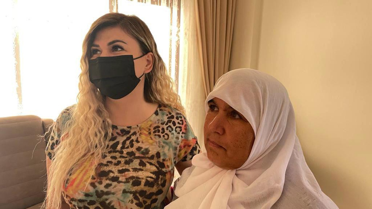 Son dakika haberleri | Muğla\'da yangın mağduru kadına babasına benzettiği Cumhurbaşkanı Erdoğan\'ın fotoğrafı hediye edildi