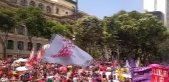 RİO DE JANEİRO - Brezilya'da binlerce gösterici Bolsonaro'nun azledilmesi talebiyle gösteri yaptı