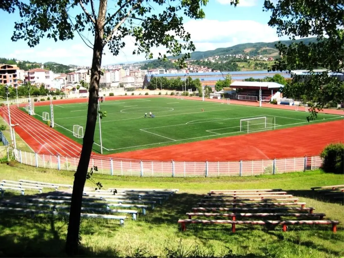 Saffet Bozkurt: " Erdemir stadı amatör kulüplerin hizmetine açıldı"