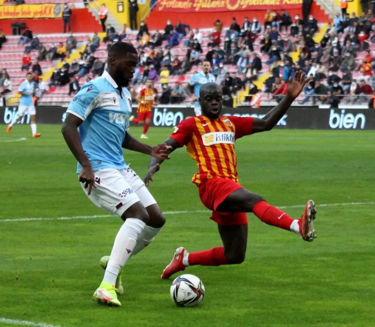 Süper Lig: Kayserispor: 1 - Trabzonspor: 2 (Maç sonucu)