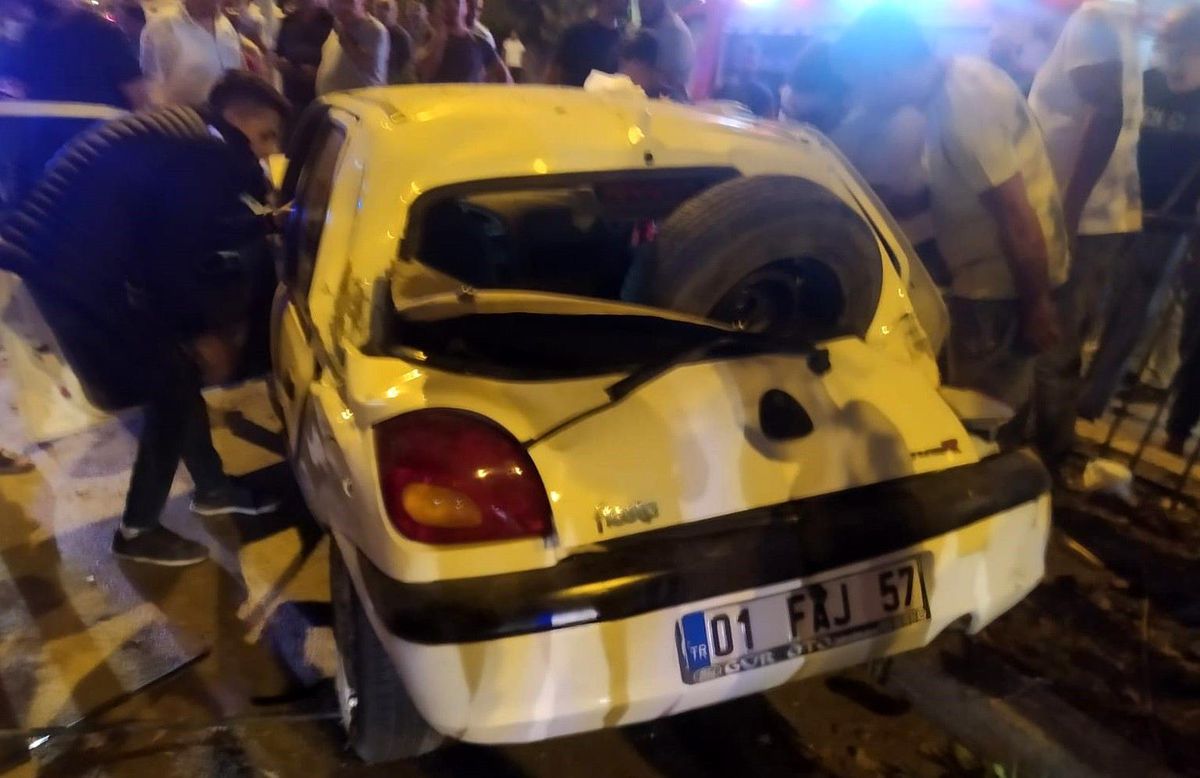 Tarsus\'ta trafik kazası: 2 yaralı