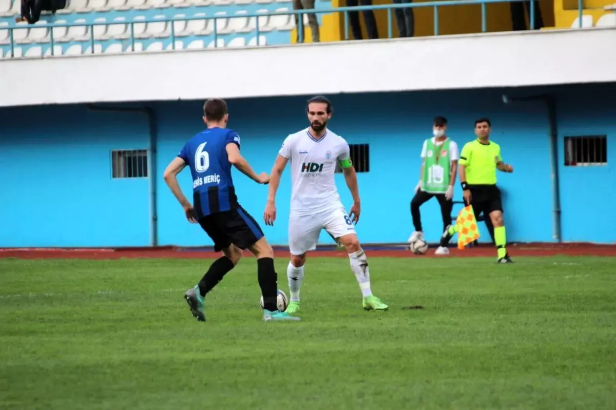 TFF 2. Lig: Pazarspor: 1 Karacabey Belediyespor: 0