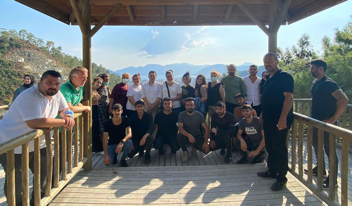 Üniversiteye hazırlanan Çukurcalı öğrenciler motivasyon için Marmaris\'te