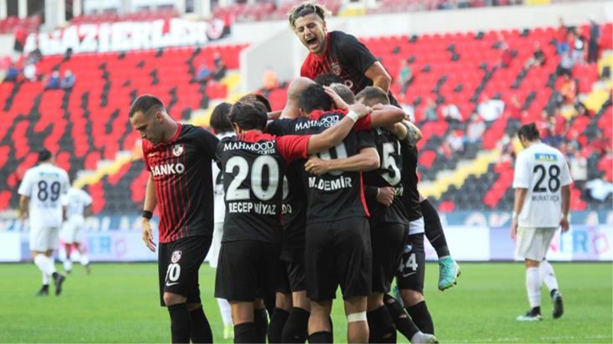 45 dakikada 5 gol! Gaziantep FK, sahasında Altay\'ı 4-1 yendi
