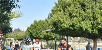 Adana'da avukatlardan bisikletli tanışma turu