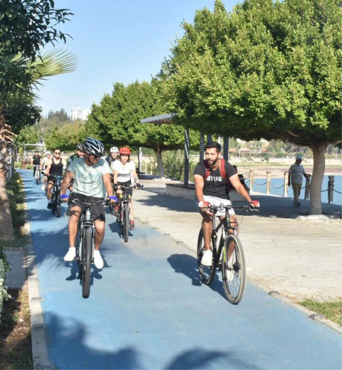 Adana\'da avukatlardan bisikletli tanışma turu