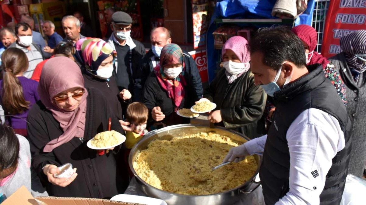 Boduroğlu\'ndan 2 bin 500 kişilik pilav hayrı