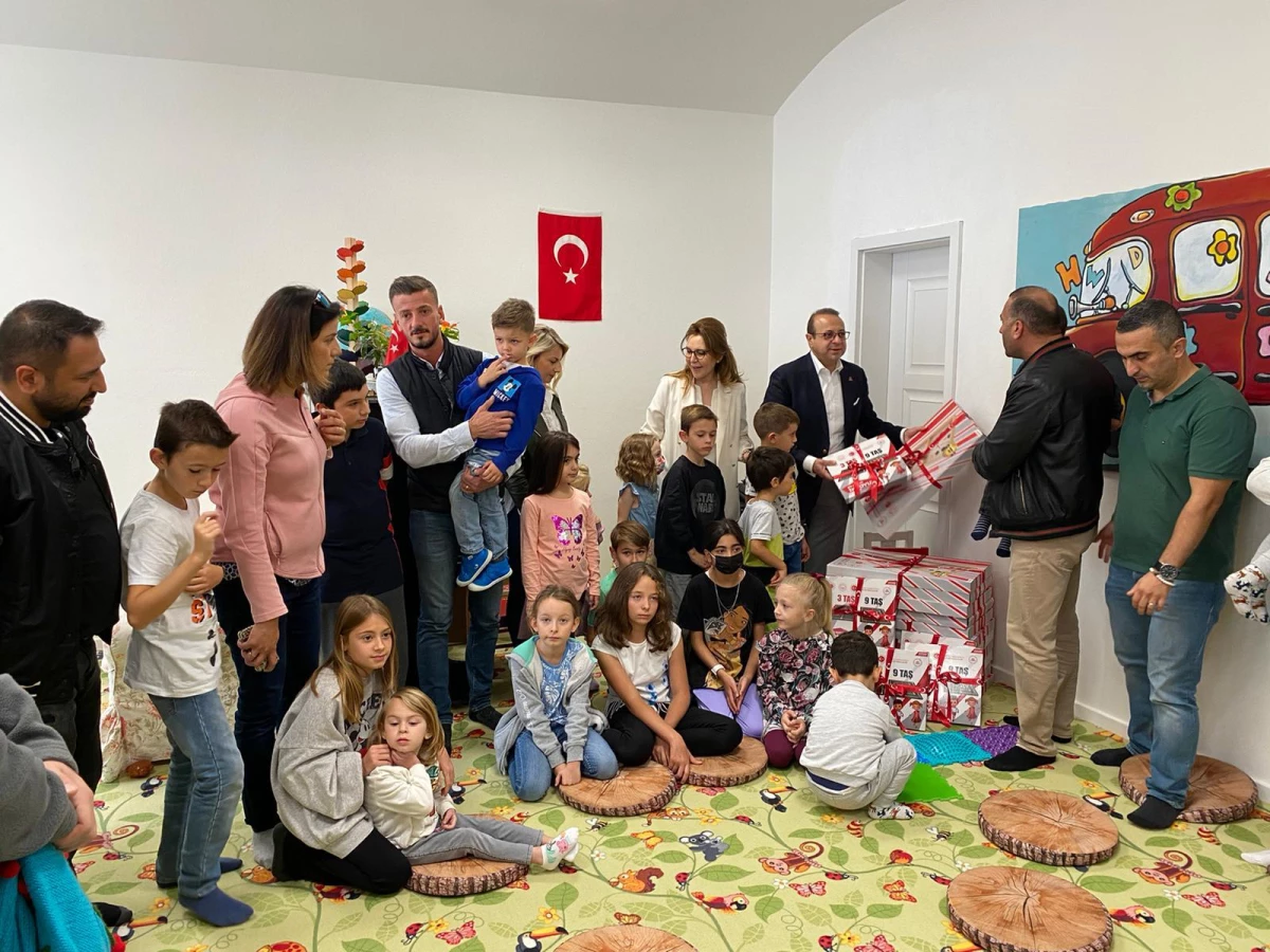 Çekya\'da, Türk çocuklar için hafta sonu okulu eğitime başladı