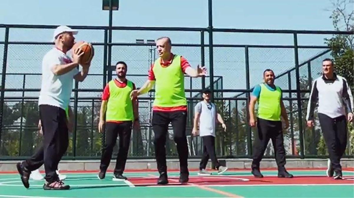 Cumhurbaşkanı Erdoğan basketbol maçı yaptığı anları paylaştı! Takipçilerine bir de mesajı var