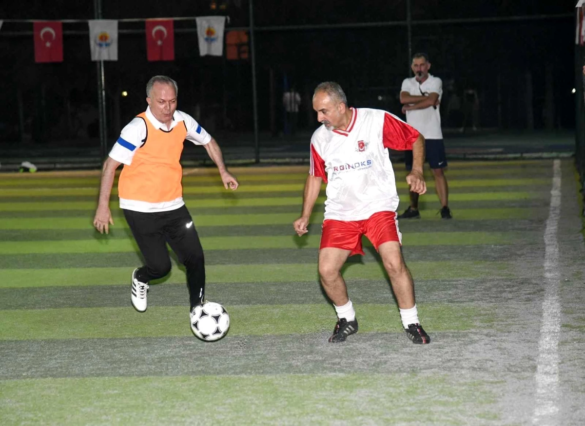 Cumhuriyet Futbol Turnuvası başladı