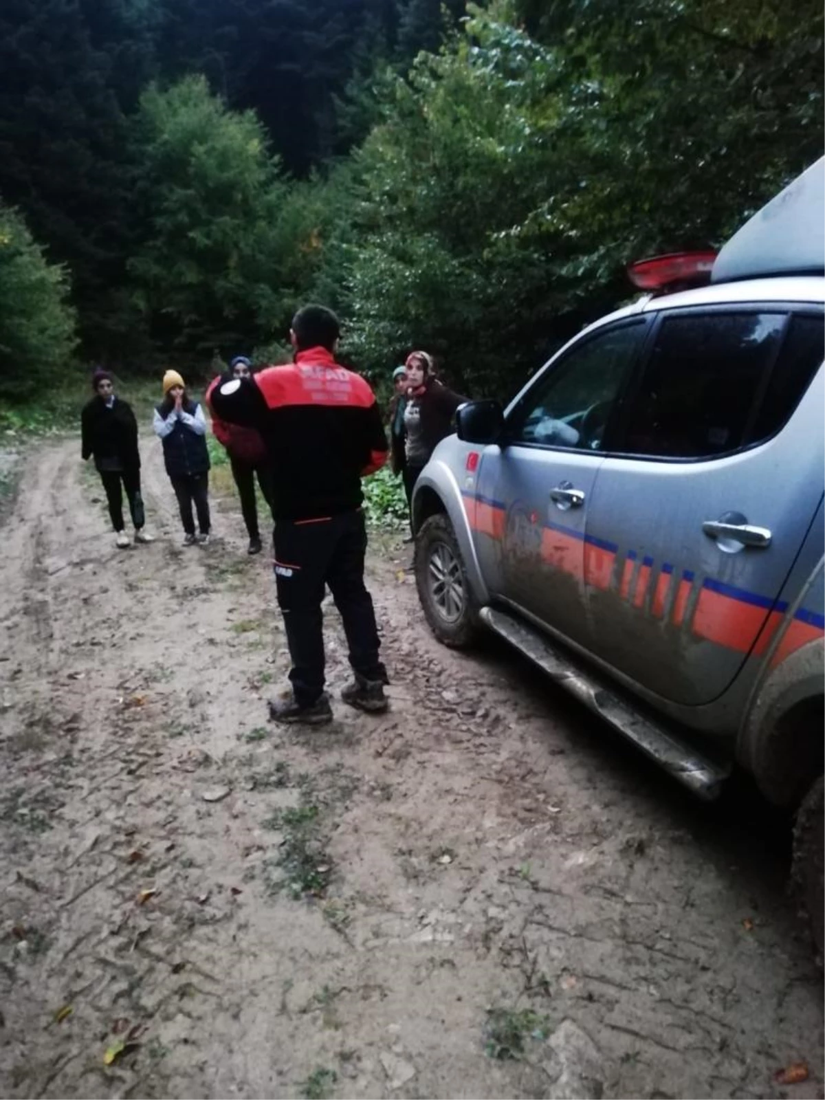 Karabük\'te ormanlık alanda kaybolan 6 kişi bulundu