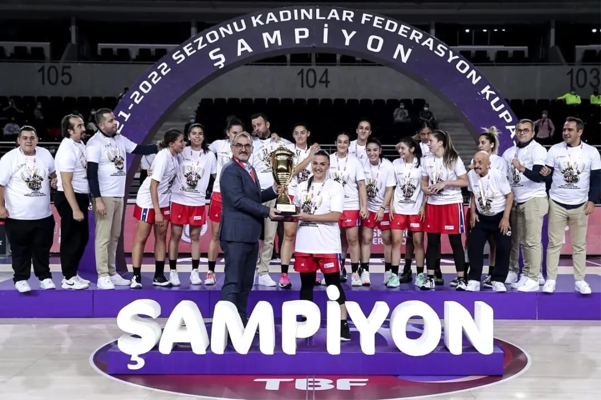 Mersin Büyükşehir GSK Kadın Basketbol Takımı şampiyon oldu