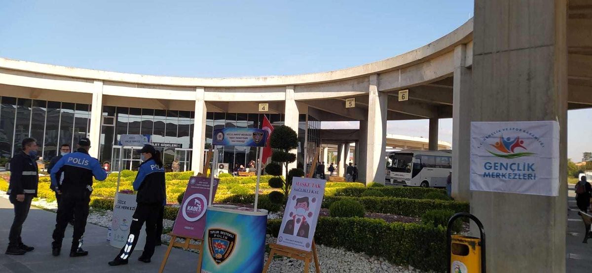 Son dakika haber! Toplum destekli polislerden öğrencilere bilgilendirme