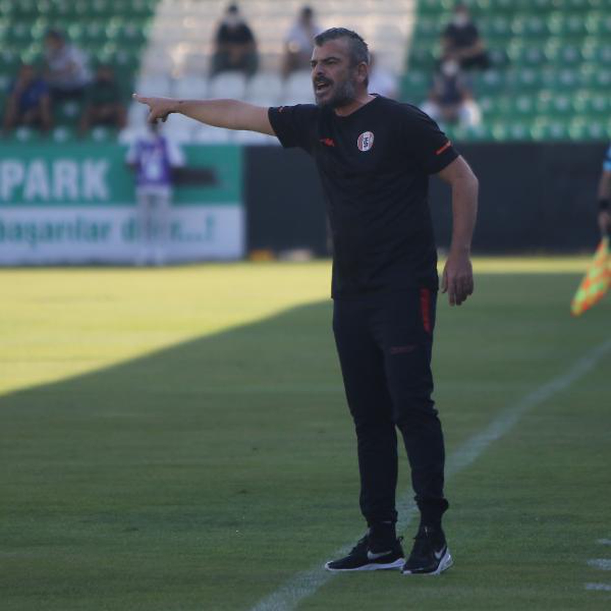 Turgutluspor\'da Akgün sallantıda