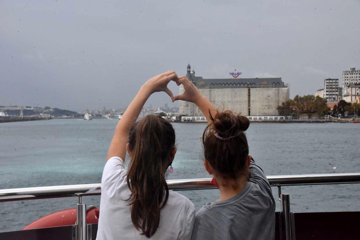 Son dakika haber... 50 çocuk İstanbul\'u ilk defa gördü