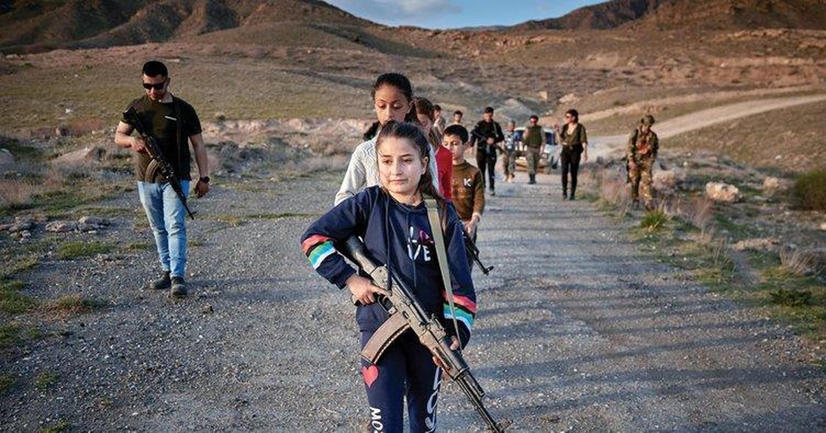 ABD\'li eski askerler, Ermeni köylerinde bulunan çocuklara gerilla eğitimi veriyor