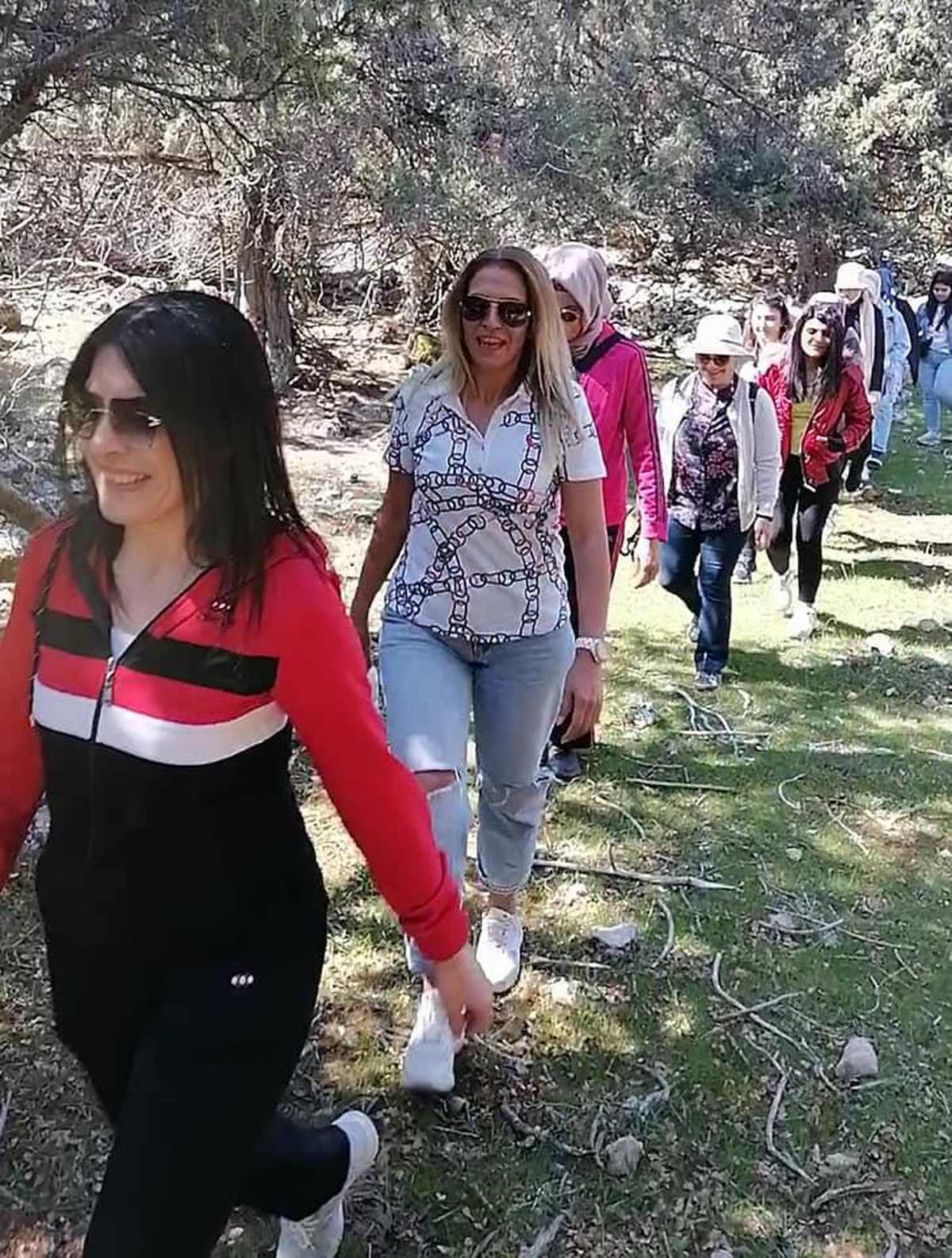 Beyşehir\'de doğaseverlerden doğa yürüyüşü