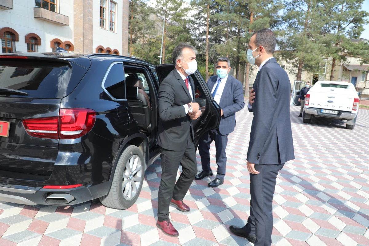 Bitlis Valisi Çağatay, Kaymakam Demir\'i ziyaret etti