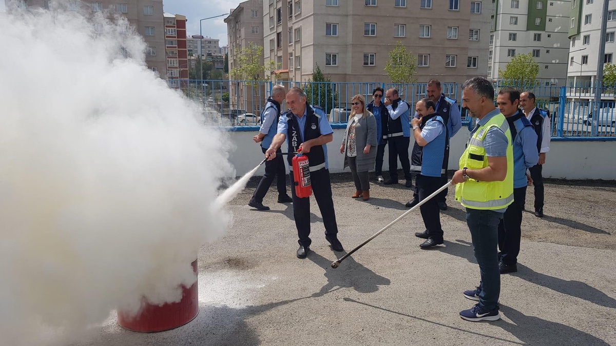 Erzurum\'da belediye personeline iş sağlığı ve iş güvenliği eğitimleri veriliyor
