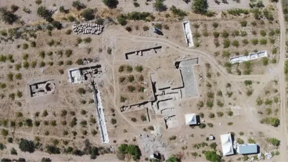 GAZİANTEP - Dülük Antik Kenti\'ndeki kazılar farklı dinlerin tarihine ışık tutacak