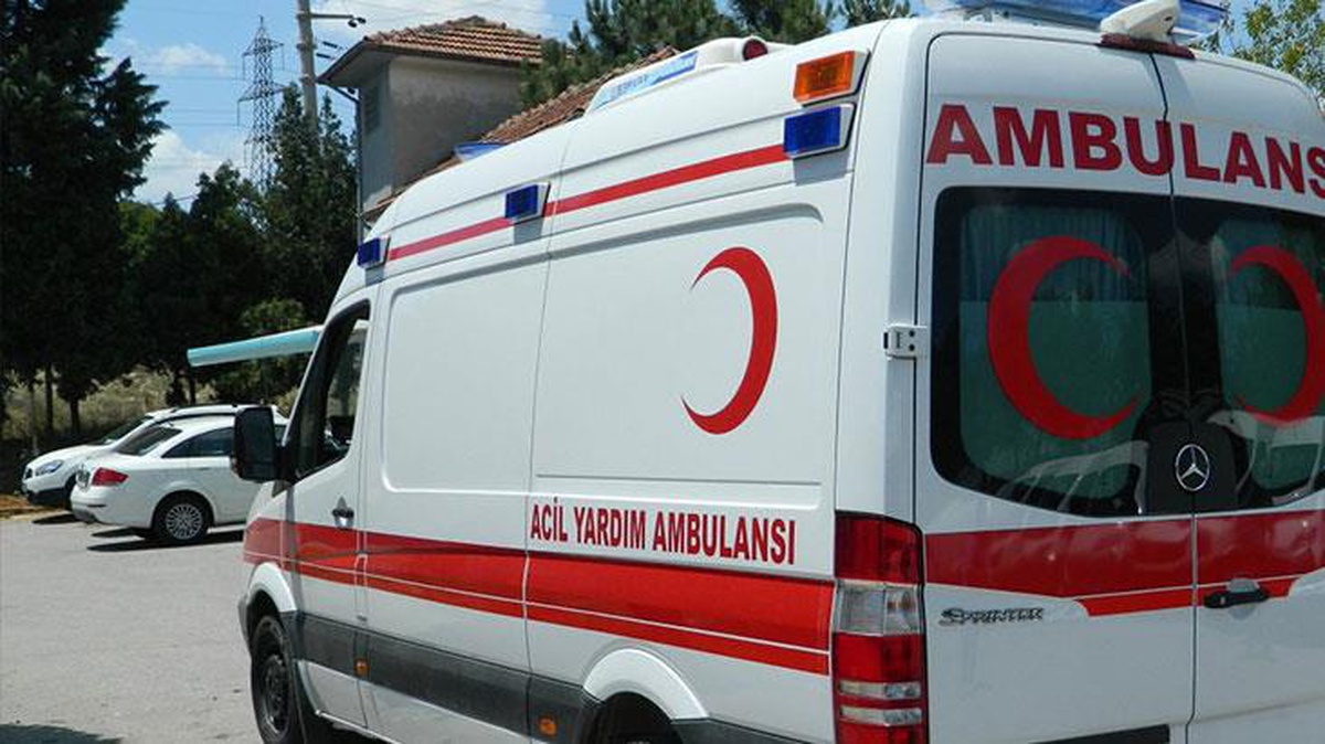 Elektrik direğine tuvaletini yapan genç yaşamını yitirdi! Akıma kapıldığı düşünülüyor